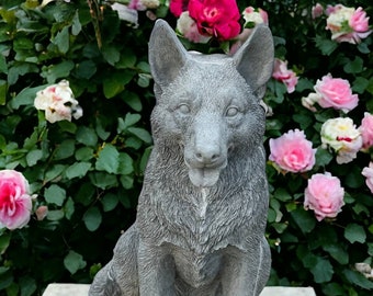 Concrete German Shepherd on base figure Detailed German Shepherd dog statue Realistic dog memorial