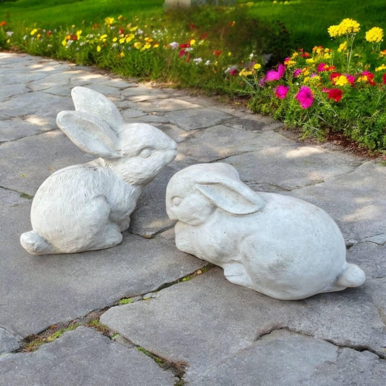 Pair of rabbits figure Concrete wild animals statue Cement garden bunnies decoration Two baby rabbits Playing rabits sculpture