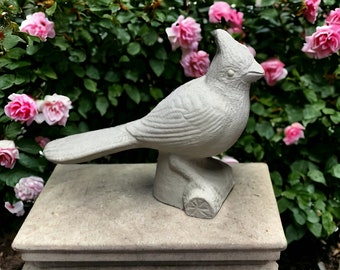 Cardinal sitting on stump figure Concrete cardinal bird statue Realistic garden art Gift for birds lovers