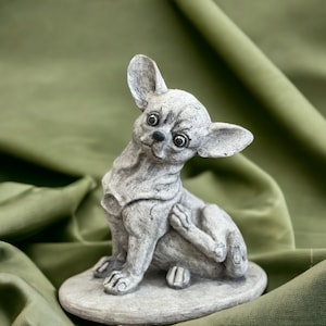 Chihuahua dog statue Sitting Chihuahua puppy on basement figurine Concrete dog memorial