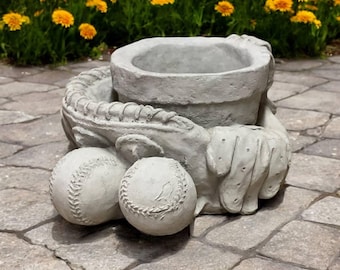Baseball flowers planter figure Massive flowers pot figurine Garden pot Outdoor yard art Concrete flowers planter with baseball gloves
