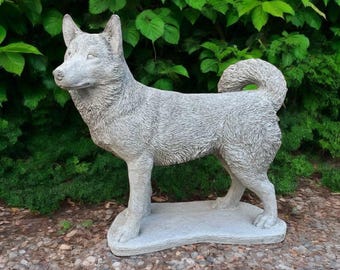 Realistic Siberian Husky large figure Standing Siberian Husky dog on base statue Outdoor dog massive memorial Stone Husky sculpture