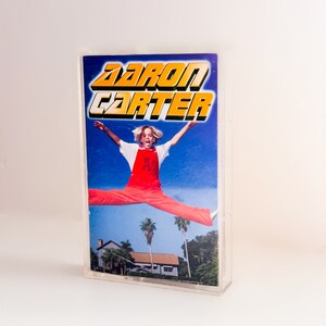 Debutto su cassetta di Aaron Carter nel 1997