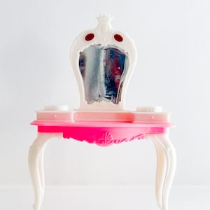 1999 Vintage Barbie Mattel Pink Vanity