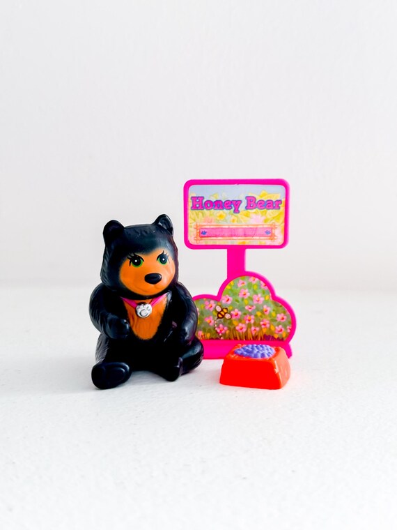 Vintage Littlest Pet Shop Zoo Honey Bear With Cozy Cave 1993