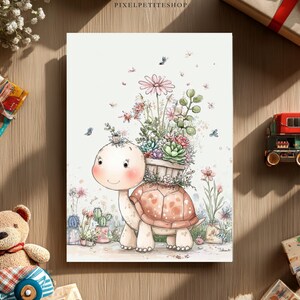 Peut inclure: Illustration &agrave; l'aquarelle d'une tortue souriante portant une jardini&egrave;re en bois remplie de fleurs et de succulentes. La tortue a une carapace brun clair et est entour&eacute;e de fleurs et de papillons. L'&oelig;uvre a une palette de couleurs pastel.
