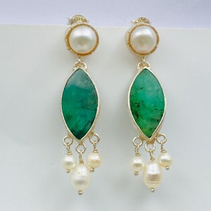 Emerald earrings,Emerald Bridal earrings,Emerald and Pearl cluster earrings,Emerald green earrings,Bridesmaid gift,Petite earrings