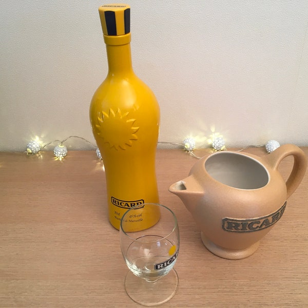 Pichet Ricard vintage, son verre ballon Ricard et une bouteille collector