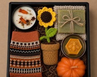 Thanksgiving Gift Box for Women, Fall Spa Gift Basket, Cozy Autumn Self Care Package, Pumpkin Candle Hostess Gift Set