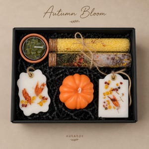 Thanksgiving gift box for women, fall spa gift basket, cozy autumn self care package, pumpkin candle gift set, hostess gift for Thanksgiving dinner, hygge gift box, seasonal relaxation basket, honey soap gift, sunflower crochet decor, cozy socks gift, comfort care package, autumn birthday gift, gift for mom, gift for sister, thinking of you gift, luxury fall gift basket, ready to gift, next day shipping