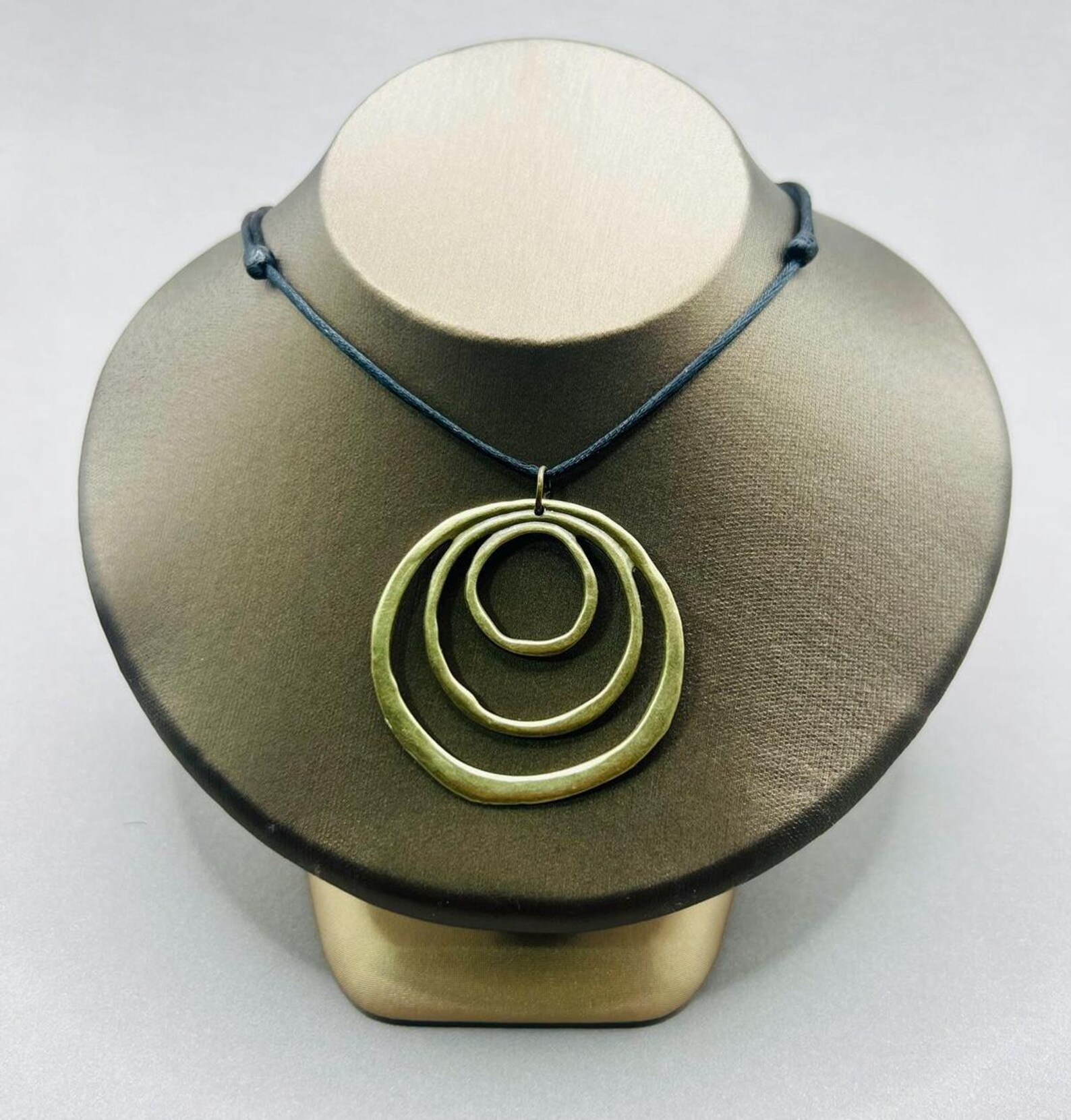 The Circle Necklace is a Symbol of Unity, Integrity and Protection for ...