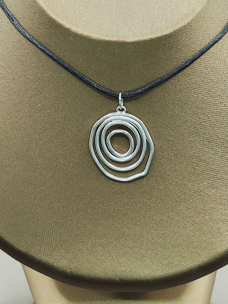 Swirl Charm Necklace, Y2K Necklace, Evil Eye Necklace, Oval Necklace