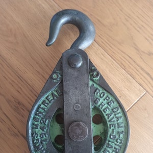 Industrial Deco pulley