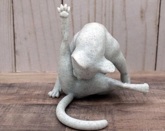 Funny Cat Figurine Cat Sculpture Cat Statue Gift for Cat Lovers Kitty Lovers Funny Cat Butt Crazy Cat Lady Gift Silly Kitty Figurine Gag Gif