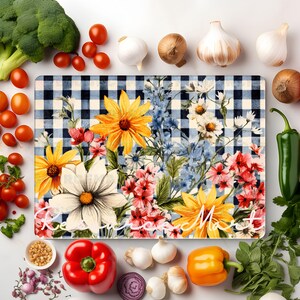 Planche à découper en verre fleurs sauvages de style ferme rétro, design par sublimation, grand modèle à carreaux vichy bleu country vintage kitsch png