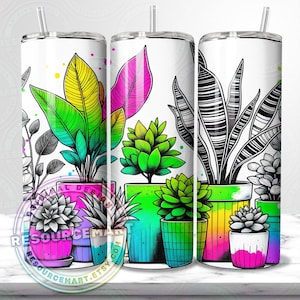 Pode incluir: Três canecas isoladas brancas com desenhos de plantas coloridas. Cada caneca apresenta uma ilustração de planta diferente em um vaso vibrante. As plantas são em tons de verde, amarelo, rosa e preto. As canecas têm canudos transparentes e o texto "RESOURCE MART.ETSY.COM".