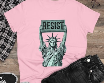 Vrijheidsbeeld met Resist-bordje - middelgewicht katoenen T-shirt dames - anti-Trump, Pro Women's Rights, feministisch T-shirt