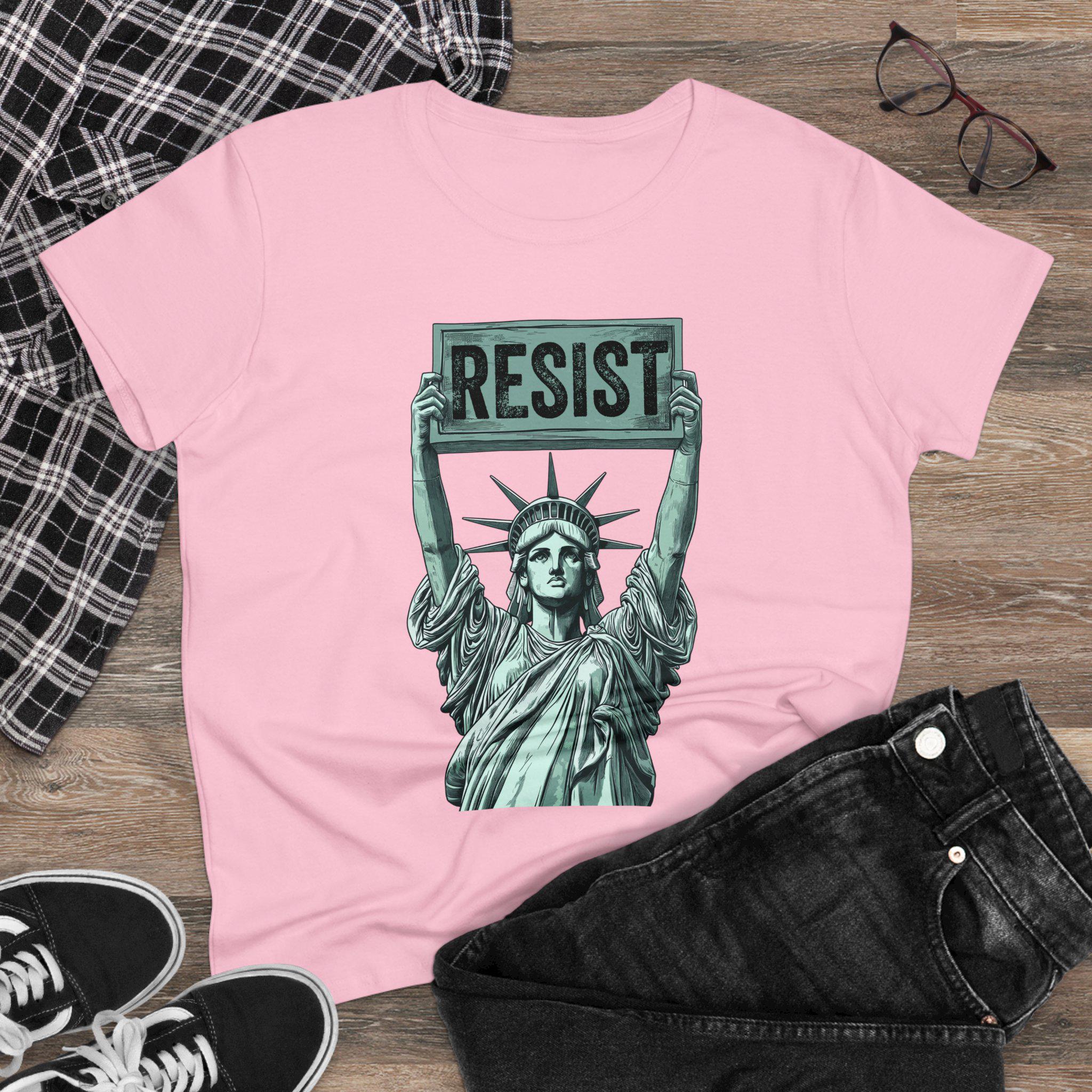 【KOOLOSET】Statue Of Liberty Half Tee Statue of Liberty Holding Resist Sign - Women's Midweight