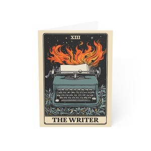 Biglietto di auguri, The Writer - Carta dei tarocchi per scrittori, disegno fiamma macchina da scrivere 5x7, set di cancelleria, articoli di carta, biglietto vuoto