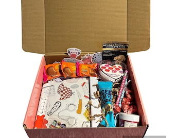 Mystery Book Box, Mystery Box, Surprise Book Box, Surprise Box, Book Gifts,Used Books,Book Box with Self Care goodies-Gift Box