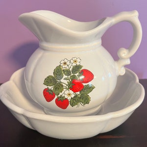 Vintage McCoy Pottery Strawberry Country Pitcher and Wash Basin Bowl #7528 USA