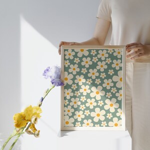 Instant download digital green daisy print, botanical wall art for floral decor enthusiasts.