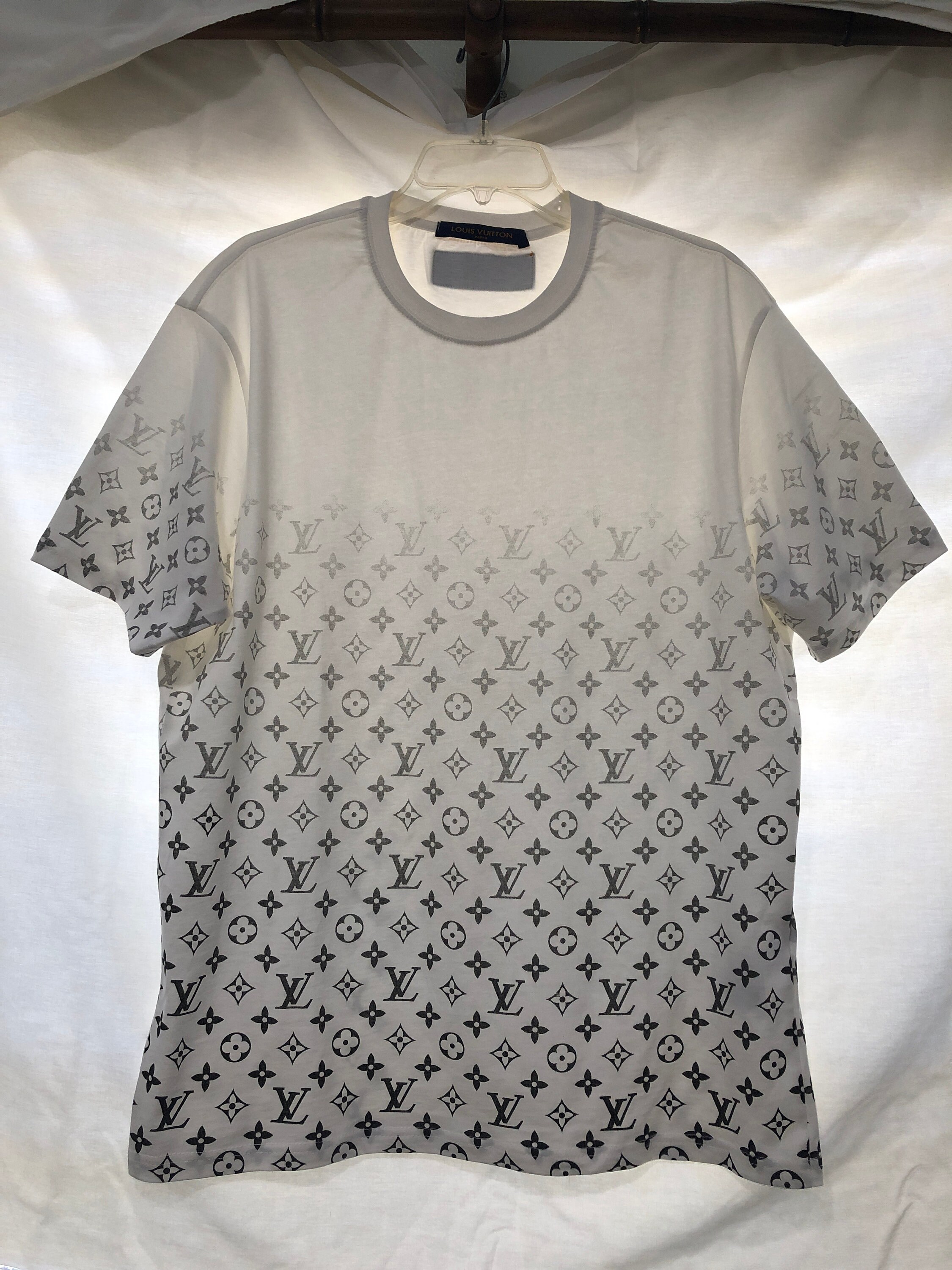 Louis Vuitton Monogram Gradient T-shirt in Burgundy Cotton Dark