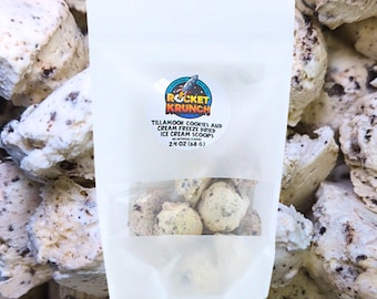 Cookies & Cream Freeze Dried Mini Ice Cream Scoops - Pack of 12 Tillamook