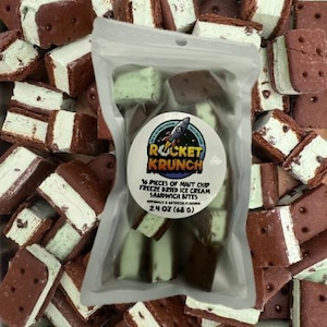 16 pieces of Mint Chip Freeze Dried Ice Cream Sandwich Bites