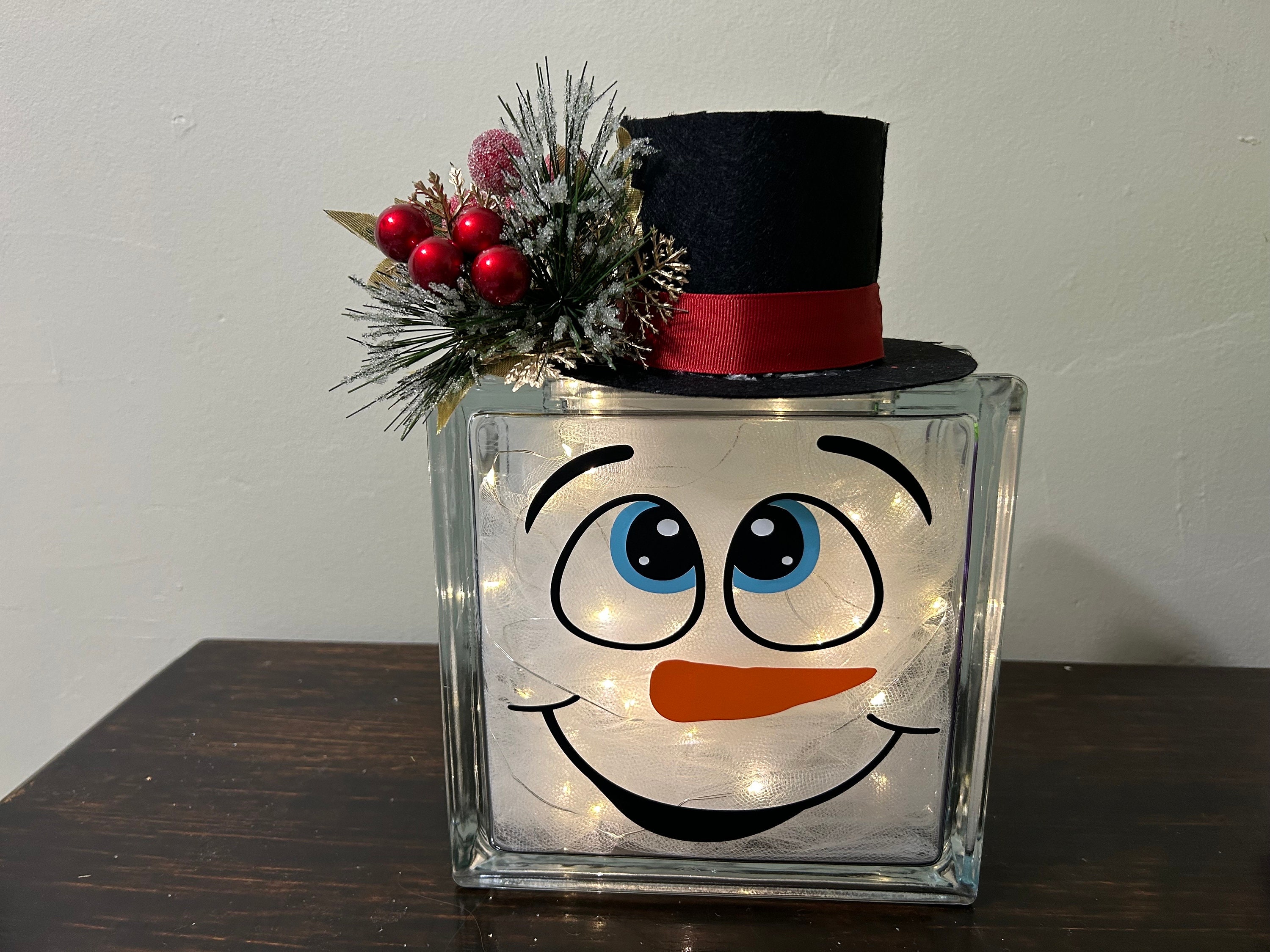 REDI2CRAFT Holiday Art Series 7.5 in. x 7.5 in. x 3.125 in. Wave Glass Block for Arts and Crafts with Snowman Theme