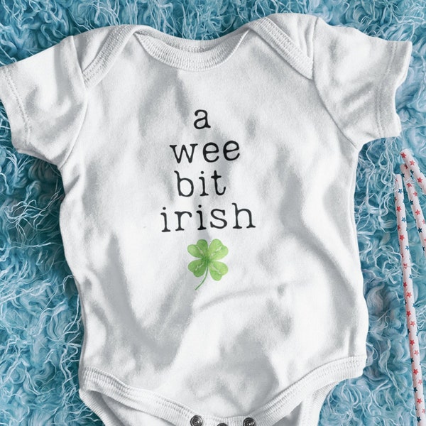 St Patricks Day Onesie, Wee Bit Irish Baby Bodysuit, Baby Onesie, Vintage Irish Baby Onesie, Funny Baby Onesie, Boy Girl Onesie, Typewriter