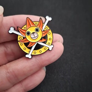 Anime One Piece Portgas D Ace Skull Skeleton Metal Enamel Badge Brooch Pin