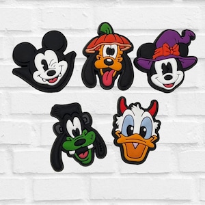 Mickey And Minnie Croc charms – Till November