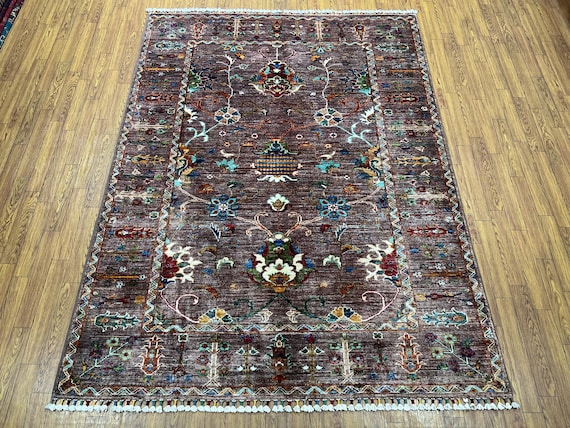 4 x 5 フィートの Sultani エリア ラグ - アフガニスタンの花柄ハンド