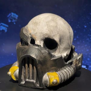 3D printed Dead Space Marine Helmet with Skull