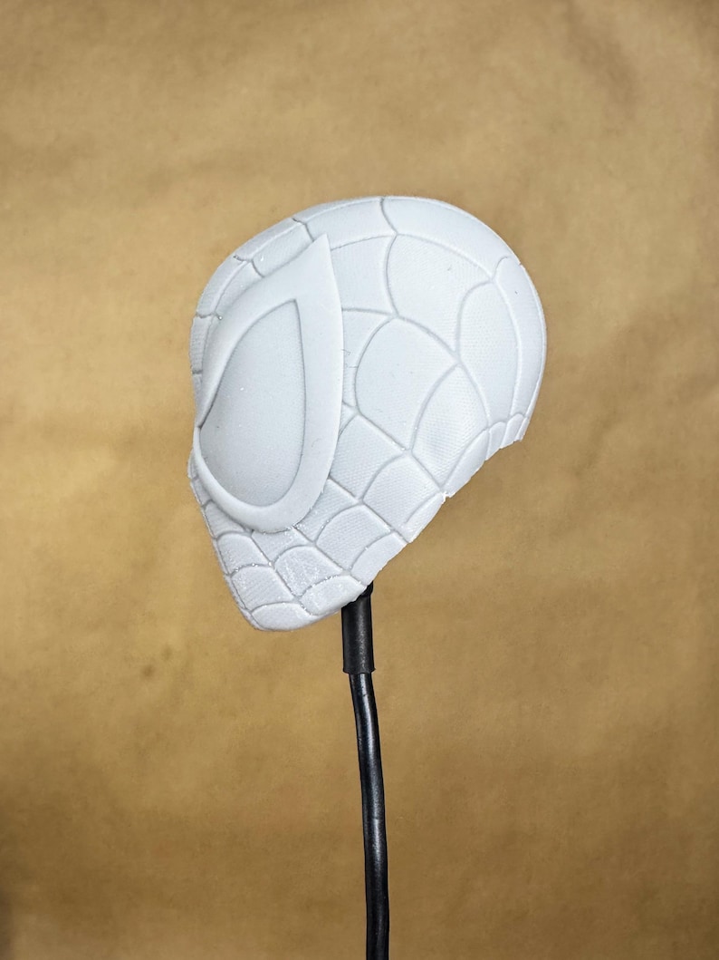 Custom SPIDER-MAN (McFarlane era) 8k resin head. Sculpt by JCirion3d and produced at the Los Angeles studio.
Side view.