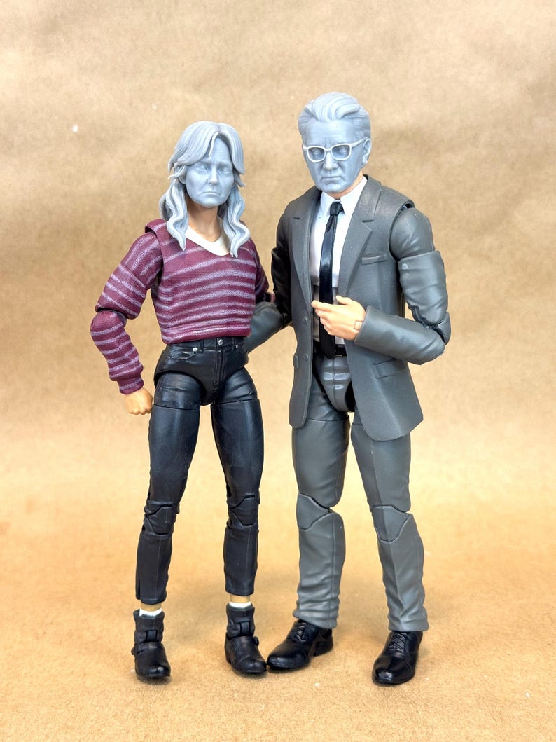 Custom Aunt May and Uncle Ben Heads in 8k resin. Sculpts by vmytoy and produced at the Los Angeles studio.
6 inch version on a Legends figure.