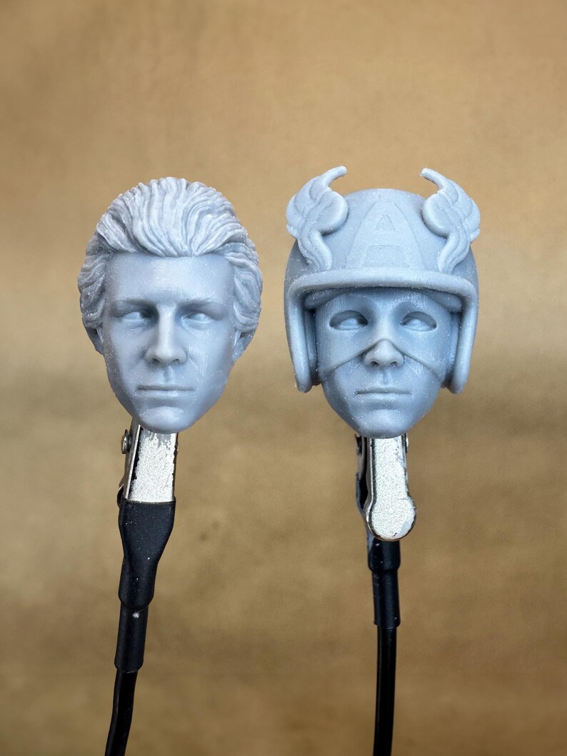 Custom Captain America 1979 (Reb Brown) heads in 8k resin. Sculpt by Vmytoy and produced at the Los Angeles studio.
Front view.