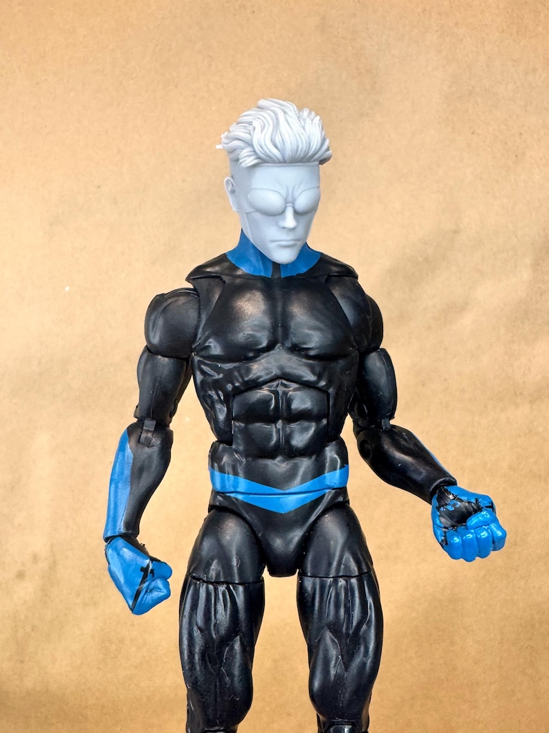 Custom INVINCEBLE (Comic) Head sculpt in 8k resin. Designed with Hyden3d and produced at the Los Angeles workshop.
6 inch scale version on a Legends figure.