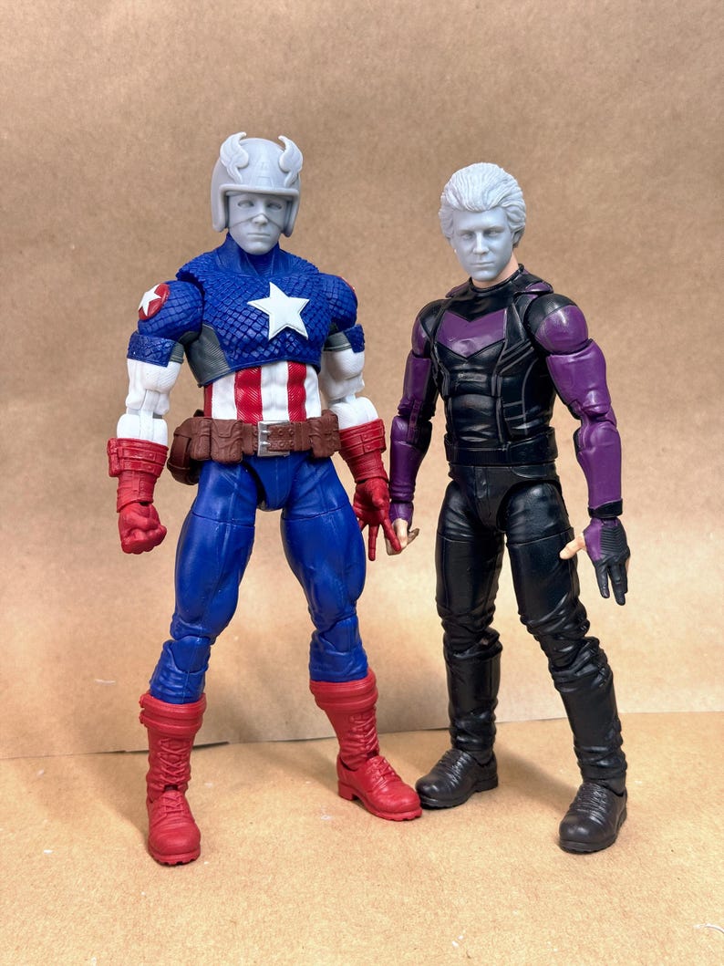 Custom Captain America 1979 (Reb Brown) heads in 8k resin. Sculpt by Vmytoy and produced at the Los Angeles studio.
6 inch version on a Legends figure