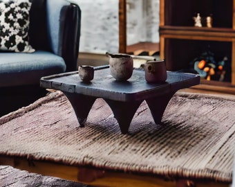 rustieke houten salontafel, rustieke houten theetafel, Japanse salontafel, wabi-sabi salontafel, donker hout, boho minitafel, woonkamer decor