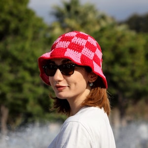 Crochet Bucket Hat, Checkered Summer Hats for Woman, Cute Crochet Sun Hat, Pink Bucket Beanie, Sweet Little Gift for Her, Summer Gift