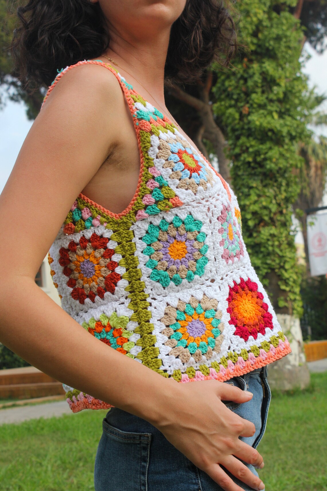 Ladies Sleeveless Crochet Sweater Vest-Black