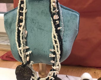 Handmade Ethnic Necklace with Seashell and Bead Design - Bohemian Style
