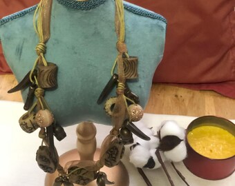AUTHENTIC BEADED NECKLACE