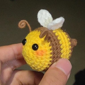 Small Bee -crochet Pattern Amigurumi - Crochet Pattern Pdf - Chubby Bee ...