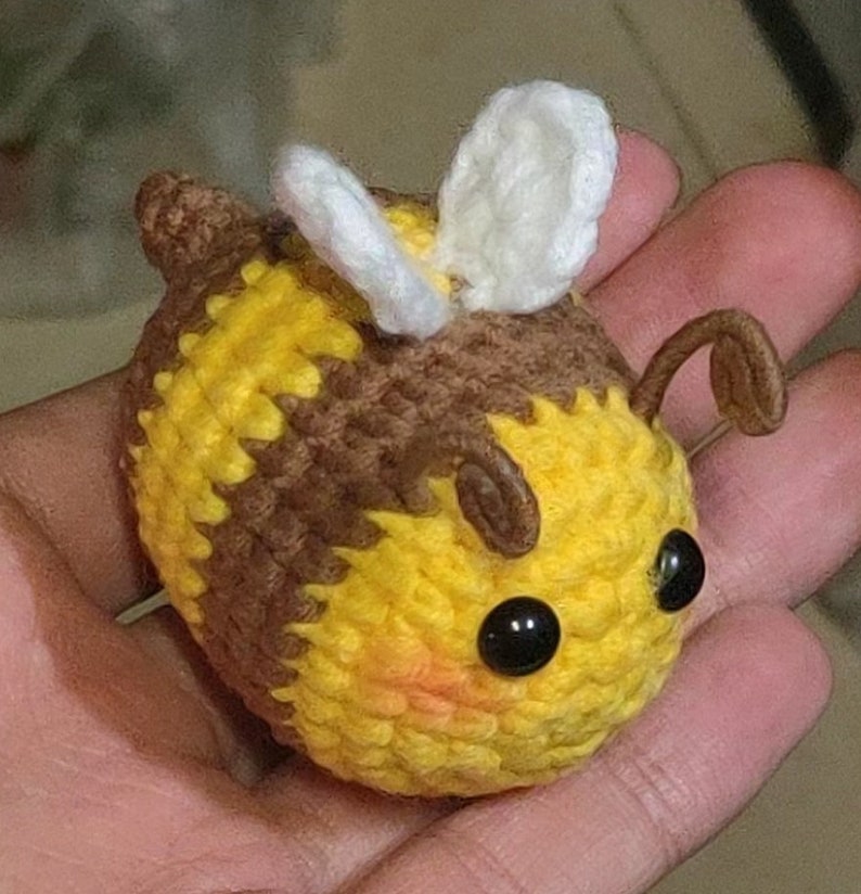 Small Bee -crochet Pattern Amigurumi - Crochet Pattern Pdf - Chubby Bee ...