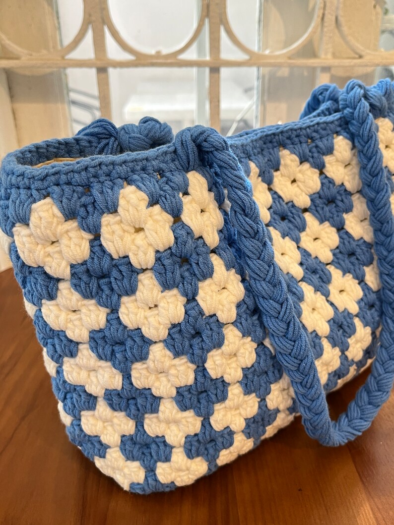 Case-Mate Carolina Blue Crochet Casemate Tote