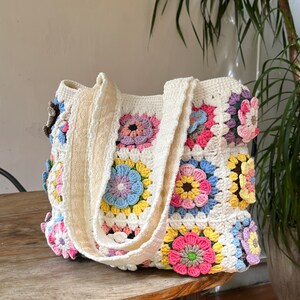 Sac grand-mère carré au crochet, sac fourre-tout fleur Amigurumi pour fille, sac à bandoulière fait main, cadeau fait main