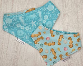Seahorse seashell pet bandana | For cats & dogs | Reversible blue cotton | Summer beach vacation style | Handmade | Adjustable snaps